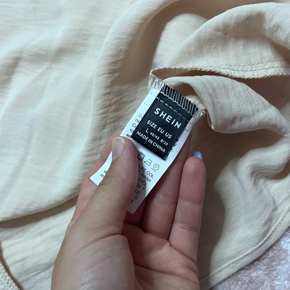 Shein, Large, Cream - Picture 4 of 4